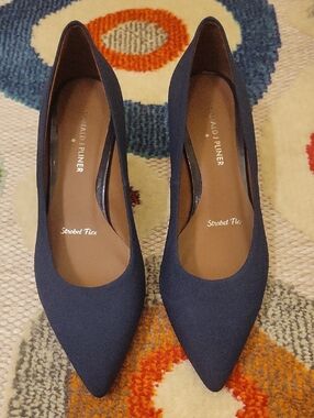Donald J. Pliner Navy Pointed Toe Pump - Sleek Low Heel
